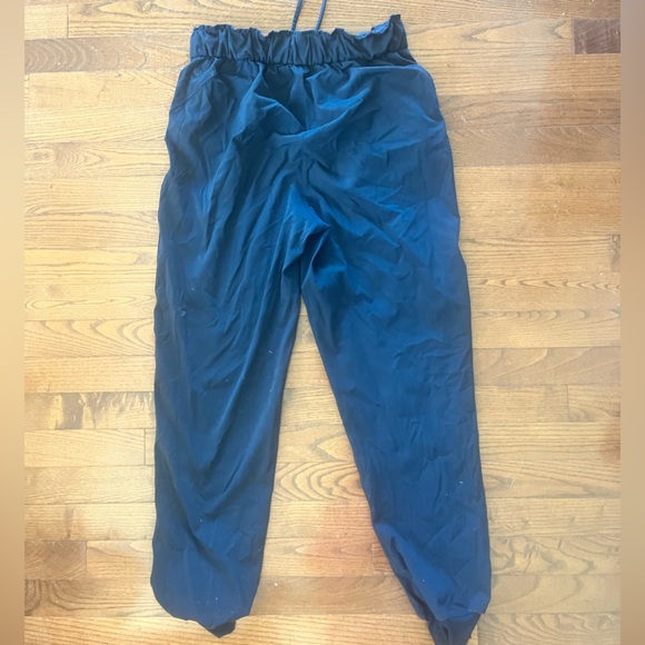 Lululemon Joggers Size 6 - Picture 2 of 2